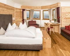 Otel Alpine Spa Resort Sonnenberg (Bressanone, İtalya)