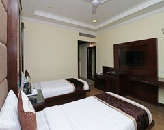 Khách sạn OYO 12532 Imperial Inn (Delhi, Ấn Độ)