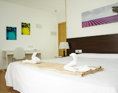 Otel Adia Cunit Playa (Cunit, İspanya)