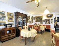 فندق هوتل ريستورانتي أي كامبي دي مارتشيلو (مونفالكوني, إيطاليا)