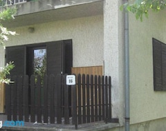 Koko talo/asunto Zrinyi U. 16. (Vonyarcvashegy, Unkari)