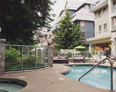 Summit Lodge Boutique Hotel (Whistler, Canada)
