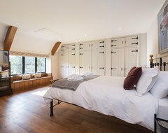 Cijela kuća/apartman North Leaze Farmhouse - Sleeping 10 Guests In 5 Bedrooms (Yeovil, Ujedinjeno Kraljevstvo)