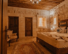 Hotel Serenus Cave Suites (Nevsehir, Turkey)