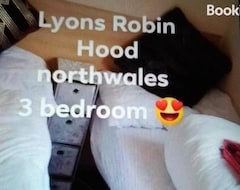 Koko talo/asunto Lyons Robin Hood 3 Bedroom Holiday Let 42 Oaklands (Prestatyn, Iso-Britannia)
