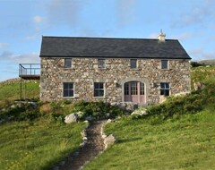 Toàn bộ căn nhà/căn hộ The Stone House - Wild Atlantic Way (Fanore, Ai-len)