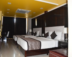 Hotel Calangute Central (Calangute, Hindistan)