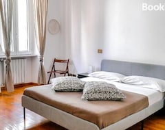 Koko talo/asunto Modern 1 Bedroom Near Metro (Rooma, Italia)