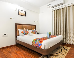 Hotel Capital O Sri Krishna Suites Near 7D Voyage (Bangalore, Indien)
