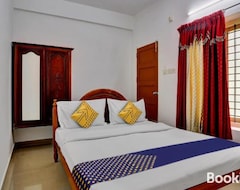 Khách sạn Oyo Majestic Inn (Thiruvananthapuram, Ấn Độ)