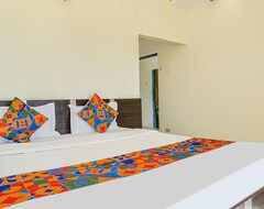 Hotel Chinar Residency (Satara, India)