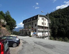 Khách sạn Albergo Ristorante Regina (Bognanco, Ý)