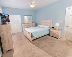 Lejlighedshotel REDUCED Now avail May 27 thru June 4 , Patio, Pool, 4 Miles to Everything ! Spacious Condo Stocked with all You Need! (Myrtle Beach, USA)