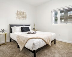 Cijela kuća/apartman Stunning 1 Bedroom Luxury Unit With A Pool (Columbus, Sjedinjene Američke Države)