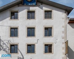 Hotelli Hotel-restaurant Le Cochon Rose (La Sagne, Sveitsi)