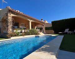 Toàn bộ căn nhà/căn hộ Nice Detached Villa With Private Pool - Miami Platja (Vandellós, Tây Ban Nha)