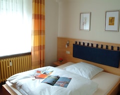 Ambiente Einzelzimmer - Hotel Haus Schons (Mettlach, Alemania)