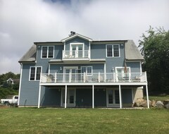 Hele huset/lejligheden Fall into Savings! Charming Private Suite By The Sea (Little Compton, USA)
