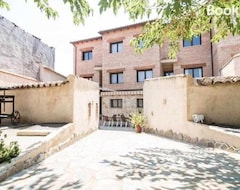 Entire House / Apartment Alojamiento Para 35 Personas Cerca Puy Du Fou (Gálvez, Spain)