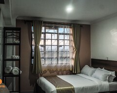 5 PM Hotel (Nairobi, Kenya)
