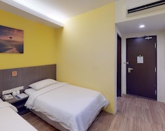 Hotel Check Inn Kk (Kota Kinabalu, Malezija)