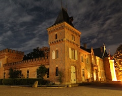 Otel Château les Muids - Châteaux et Hôtels Collection (La Ferté-Saint-Aubin, Fransa)