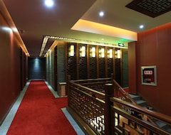 Khách sạn Yixian Yijia Business (Yixian, Trung Quốc)