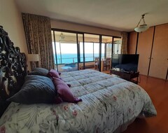 Entire House / Apartment Spectacular Beachfront Apartment With Underground Parking (Viña del Mar, Chile)