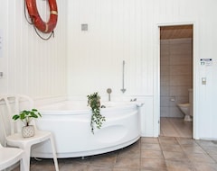 Tüm Ev/Apart Daire Luxurious Holiday Home In Juelsminde With Indoor Pool (Horsens, Danimarka)