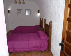 Cijela kuća/apartman El Monterón Cave (casa Mari Apartment) With Capacity For 6 People (Cúllar, Španjolska)
