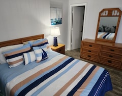 Toàn bộ căn nhà/căn hộ Ocean Front Two Bedroom Two Bath Condo, Free Wi-Fi, Free Parking (Beach City, Hoa Kỳ)