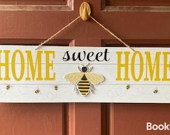 Nhà trọ Home Sweet Home (Hillsboro, Hoa Kỳ)