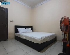 Hotel SPOT ON 92671 Anugrah Jaya Syariah (Parit Malintang, Indonesia)