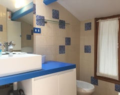Koko talo/asunto La Casa Azzurra: Delizioso Bilocale A Pochi Metri Dal Mare Di S. Lorenzo (im) (San Lorenzo al Mare, Italia)