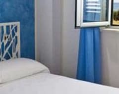 Hotel Villa Imago Blue Room (Roseto degli Abruzzi, Italy)