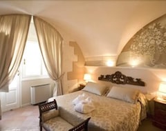 Hotel Park Novecento Resort (Ostuni, İtalya)