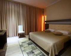 Khách sạn Hotel Partner (Vlorë, Albania)