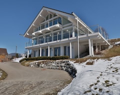Toàn bộ căn nhà/căn hộ Designer House To Relax In Vorarlberg For Up To 8 People (300 Sqm) (Dornbirn, Áo)