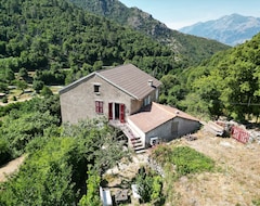 Toàn bộ căn nhà/căn hộ Gîte Lincantu In The Heart Of Corsica (Santa-Lucia-di-Mercurio, Pháp)