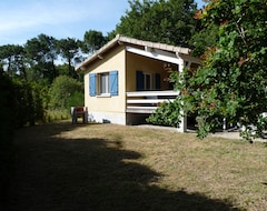 Cijela kuća/apartman Holiday Home In A Rural Setting Near The Sea And The Gironde. Internet/Wifi (Saint-Vivien-de-Médoc, Francuska)