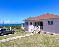 Toàn bộ căn nhà/căn hộ Bright And Cheerful Island Bungalow W/ Ocean Views (Newcastle, Saint Kitts and Nevis)