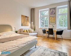 Koko talo/asunto Posh Studio Apartment - Stylish & Urban (Wien, Itävalta)