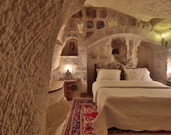 Koza Cave Hotel (Göreme, Turkey)