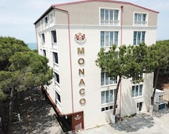 Khách sạn Hotel Monaco & Garden (Golem, Albania)
