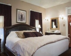 Magnolia House Bed & Breakfast (Hampton, USA)