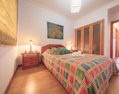 Hele huset/lejligheden Apartment With Terrace 100m From The Beach (Ílhavo, Portugal)