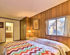 Entire House / Apartment New! Quaint + Rustic Cabin <5 Mi To Plumas-eureka (Blairsden, USA)