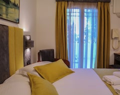 Khách sạn Hotel Dionysis Studios (Adamas, Hy Lạp)