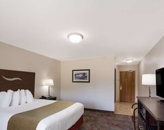 فندق Surestay Hotel By Best Western Whittington (Whittington, الولايات المتحدة الأمريكية)