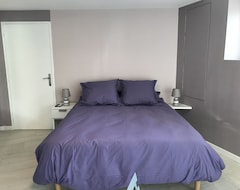 Hotelli Large Bed And Breakfast City Center (Concarneau, Ranska)